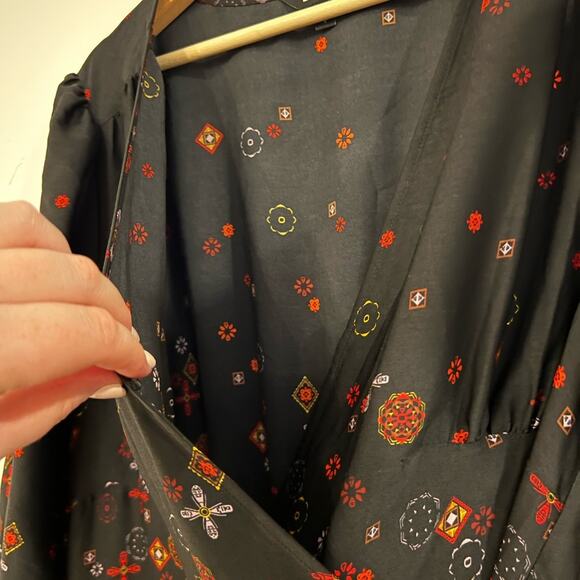 Express High-Low Hemline Faux Wrap Dress Size Large - Picture 9 of 15